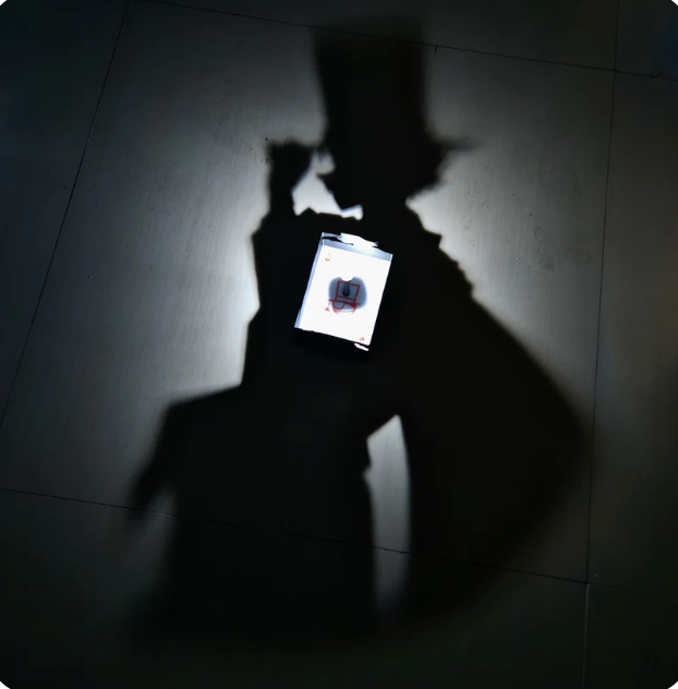 Shadow Nest™ - Zoro Shadow Lamp